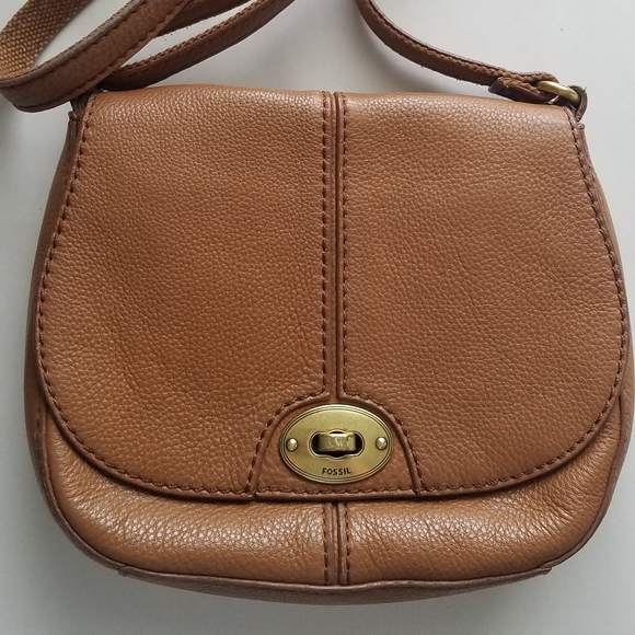 Fossil Handbags - FOSSIL Vintage Leather Saddle Sholder Bag